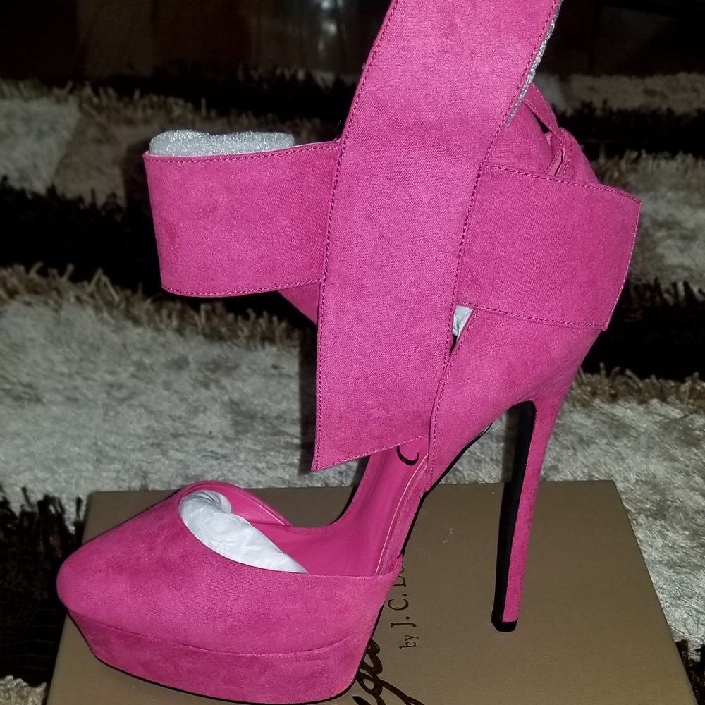 Privileged Fuchsia Panarama Heels 8.5